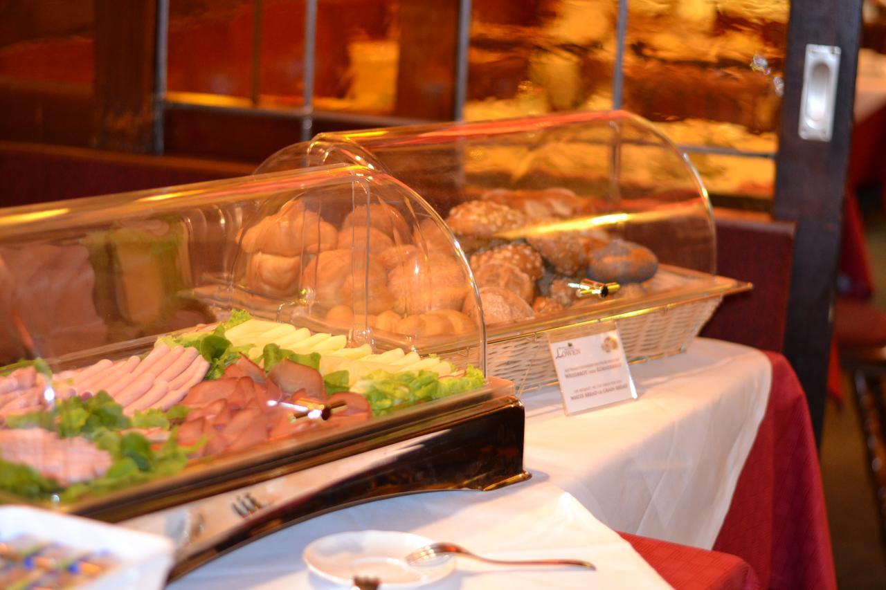 Gasthaus Loewen Freiburg im Breisgau Ngoại thất bức ảnh